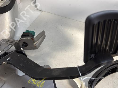 Used Break pedal RENAULT ZOE (BFM_) ZOE (92 hp) 23797916