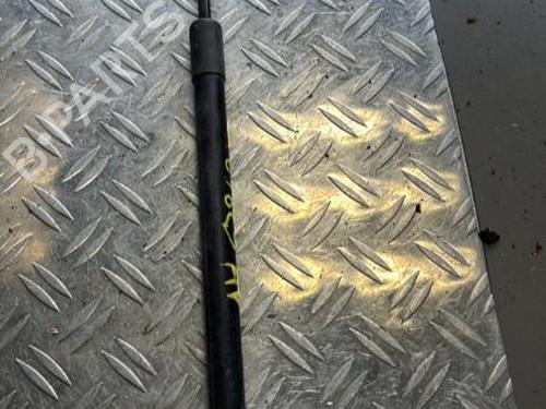 Used Hood lift support RENAULT MEGANE III Grandtour (KZ0/1) 1.5 dCi (86 hp) 21357411