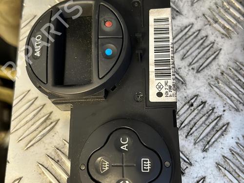 Used Climate control RENAULT MEGANE II (BM0/1_, CM0/1_) 1.6 16V (BM0C, CM0C) (113 hp) 21354751