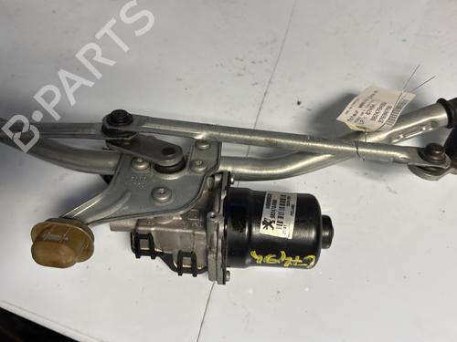 Used Front wiper motor PEUGEOT 208 II (UB_, UP_, UW_, UJ_) e-208 (136 hp) 22232704