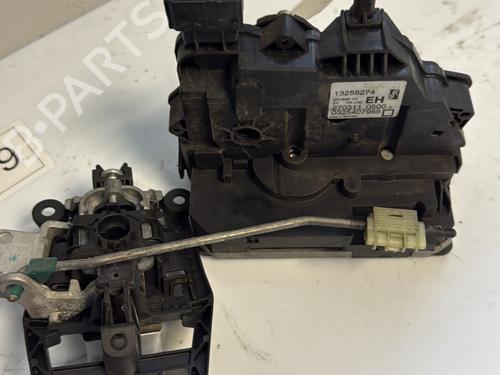 Used Front right lock OPEL CORSA D (S07) 1.3 CDTI (L08, L68) (95 hp) 21347625