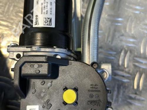 Used Front wiper motor PEUGEOT 208 II (UB_, UP_, UW_, UJ_) 1.5 BlueHDI 100 (102 hp) 21848061