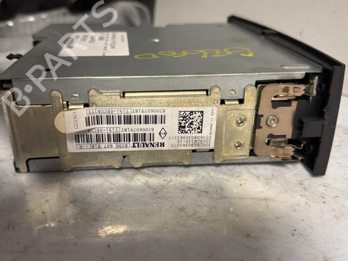 Radio RENAULT SCÉNIC II (JM0/1_) 1.6 16V (JM1R) | BP22398785E6 