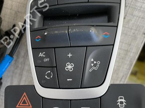 Used Climate control RENAULT LAGUNA III Grandtour (KT0/1) 2.0 dCi (KT07, KT0J, KT14, KT1A, KT1S) (131 hp) 21343235