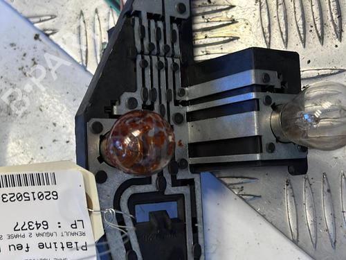 Used Lamp holder RENAULT LAGUNA II Grandtour (KG0/1_) 1.9 dCi (KG1V) (130 hp) 21847219