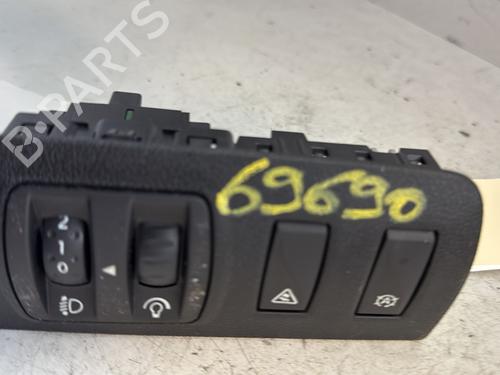 Used Headlight switch RENAULT SCÉNIC III (JZ0/1_) 1.5 dCi (110 hp) 26457178