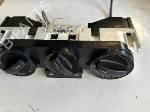 Used Climate control VW POLO (9N_, 9A_) 1.2 (60 hp) 21357502