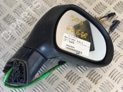 Used Right mirror PEUGEOT 308 I (4A_, 4C_) 1.6 HDi (90 hp) 21350957