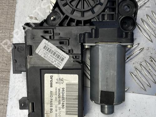 Used Right front window motor PEUGEOT 307 (3A/C) 2.0 16V (136 hp) 21334732