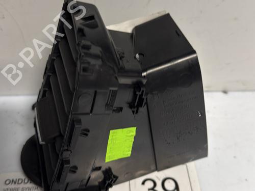 Luftventil RENAULT MEGANE IV Hatchback (B9A/M/N_) 1.5 Blue dCi 115 (B9A6) (116 hp) 21527406