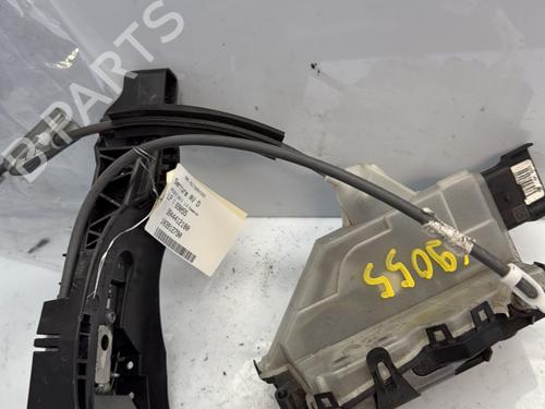 Used Front right lock PEUGEOT 208 II (UB_, UP_, UW_, UJ_) 1.2 PureTech 100 (101 hp) 24638939
