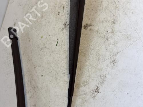 Used Front windshield wiper arm RENAULT CLIO IV (BH_) 1.5 dCi 90 (90 hp) 23798074