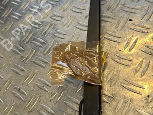 Used Front windshield wiper arm PEUGEOT 208 II (UB_, UP_, UW_, UJ_) 1.5 BlueHDI 100 (102 hp) 21341472