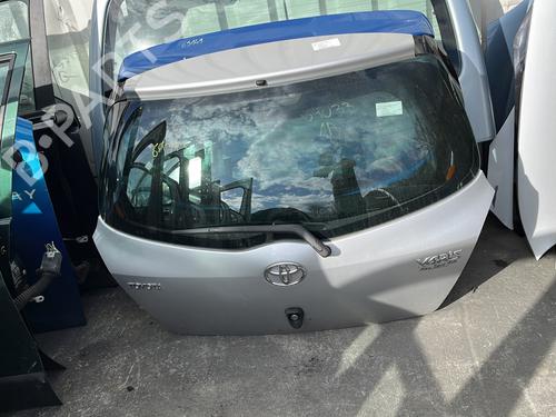 Used Tailgate TOYOTA YARIS (_P9_) 1.4 D-4D (NLP90_, NLP90R) (90 hp) 24505251