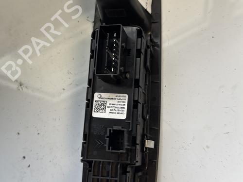 Left front window switch PEUGEOT 208 II (UB_, UP_, UW_, UJ_) 1.2 PureTech 100 | BP24313630I27 