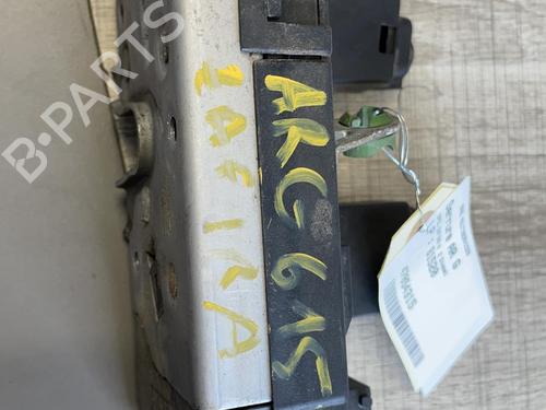Used Rear left lock OPEL ZAFIRA A MPV (T98) 2.0 DI 16V (F75) (82 hp) 21359215