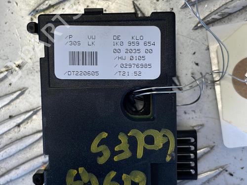 Used Electronic module VW GOLF V (1K1) 1.9 TDI (105 hp) 21350605