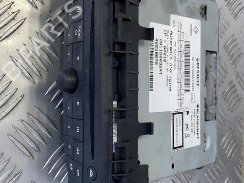 Used Radio RENAULT TWINGO II (CN0_) 1.2 16V (CN0K, CN0V, CN0A) (76 hp) 21351468