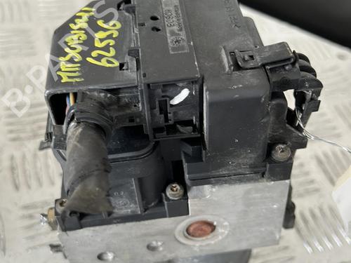 Used ABS pump MITSUBISHI CARISMA (DA_) 1.8 16V GDI (DA2A) (125 hp) 21338403
