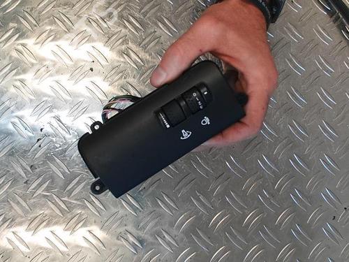 Used Headlight switch KIA CEE'D Hatchback (ED) 1.6 CRDi 90 (90 hp) 21342359