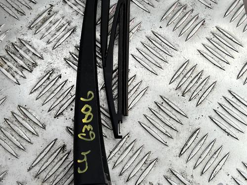 Used Rear windshield wiper arm CITROËN C4 Coupe (LA_) 1.6 HDi (90 hp) 21339222