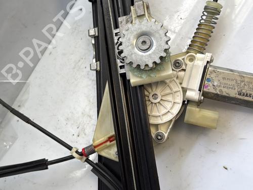 Front right window mechanism BMW 1 (E81) 118 i | BP24646282C23 