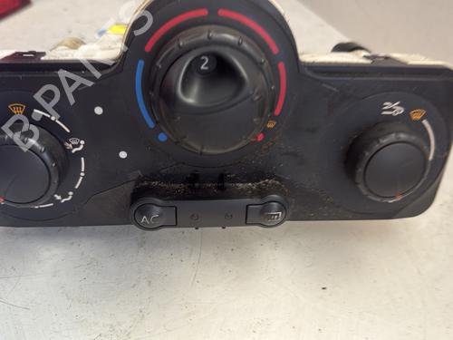 Used Climate control RENAULT CLIO III (BR0/1, CR0/1) 1.5 dCi (BR17, CR17) (86 hp) 26168414