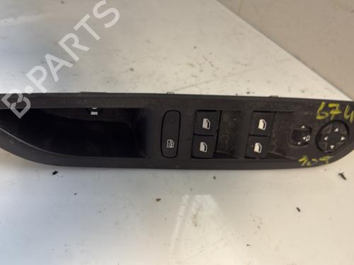 Left front window switch PEUGEOT 208 II (UB_, UP_, UW_, UJ_) e-208 | BP22232728I27 