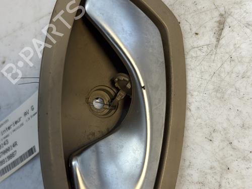 Used Front left interior door handle RENAULT SCÉNIC III (JZ0/1_) 1.9 dCi (JZ0J, JZ1J, JZ1K, JZ1S) (131 hp) 27699511