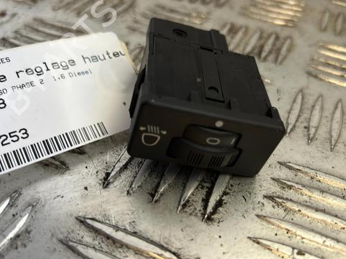 Used Headlight switch CITROËN XSARA PICASSO (N68) 1.6 HDi (109 hp) 21847069