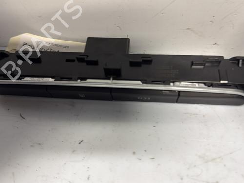 Switch RENAULT MEGANE IV Hatchback (B9A/M/N_) 1.5 Blue dCi 115 (B9A6) | BP21527409I30 