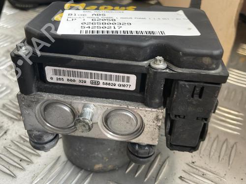 Used ABS pump RENAULT MODUS / GRAND MODUS (F/JP0_) 1.5 dCi (FP0E, JP0E) (65 hp) 21350369