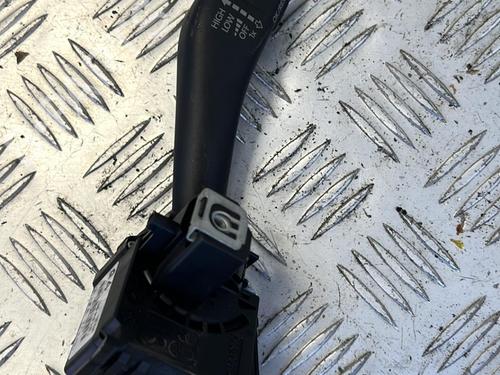 Used Steering column stalk VW GOLF VI (5K1) 1.6 TDI (105 hp) 21341369