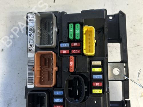 Used Fuse box CITROËN C3 II (SC_) 1.6 BlueHDi 75 (75 hp) 21353759