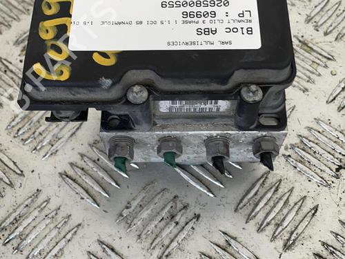 Used ABS pump RENAULT CLIO III (BR0/1, CR0/1) 1.5 dCi (BR17, CR17) (86 hp) 21351301