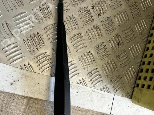 Used Front windshield wiper arm SEAT IBIZA IV (6J5, 6P1) 1.4 (85 hp) 21338949