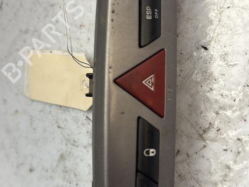 Used Warning switch PEUGEOT 308 SW I (4E_, 4H_) 1.6 HDi (112 hp) 27389619