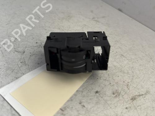 Used Headlight switch SEAT ALTEA XL (5P5, 5P8) 1.9 TDI (105 hp) 26508158