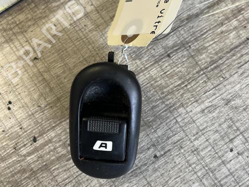 Used Right front window switch PEUGEOT 1007 (KM_) 1.6 16V (109 hp) 21847017