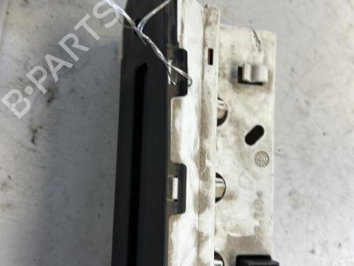 Used Display monitor PEUGEOT 206 Hatchback (2A/C) 1.4 16V (88 hp) 21353678
