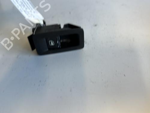 Right front window switch VW TOURAN (1T1, 1T2) 2.0 TDI 16V | BP21329896I26 