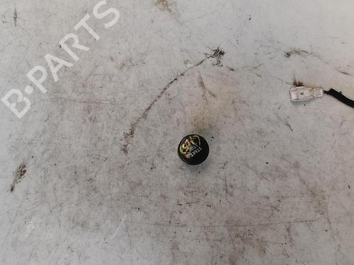 Used Switch RENAULT CAPTUR I (J5_, H5_) 0.9 TCe 90 (90 hp) 21334198