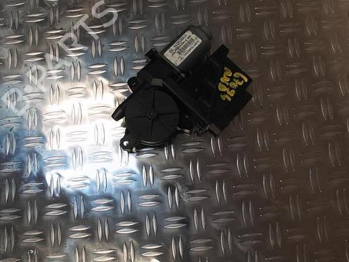 Used Right front window motor VW POLO (9N_, 9A_) 1.2 12V (64 hp) 21350010