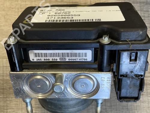 Used ABS pump RENAULT CLIO III (BR0/1, CR0/1) 1.5 dCi (BR17, CR17) (86 hp) 21351313