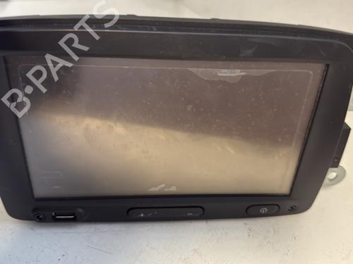 Used Radio DACIA LOGAN MCV II TCe 90 (K8M1, K8MA, K8AC) (90 hp) 26017261