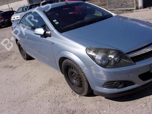 Right front fenders OPEL ASTRA H TwinTop (A04) 1.9 CDTi (L67) | BP22421075C42 