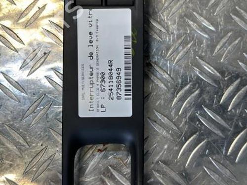 Used Left front window switch RENAULT CLIO IV (BH_) 0.9 TCe 90 (BHNF, BHMA, BHMH, BHJK, BHJR) (90 hp) 21357447