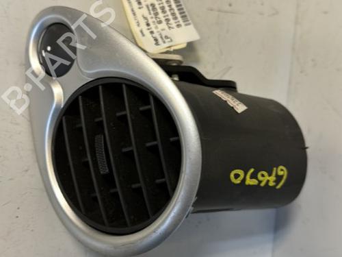 Used Air vent RENAULT CLIO III (BR0/1, CR0/1) 1.5 dCi (C/BR0G, C/BR1G) (68 hp) 21329798