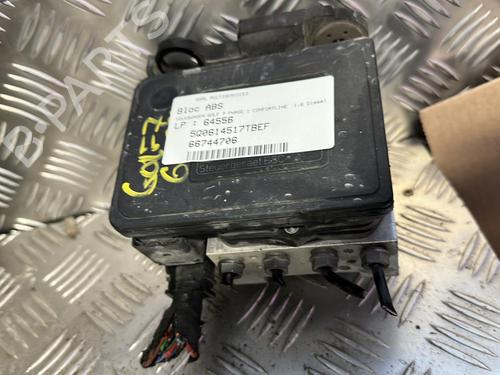 Used ABS pump VW GOLF VII (5G1, BQ1, BE1, BE2) 1.6 TDI (105 hp) 21340907