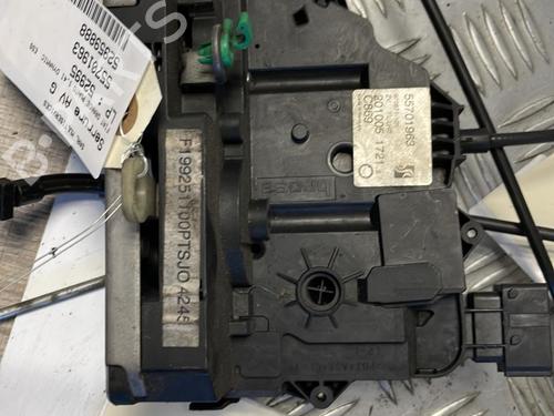 Used Front left lock FIAT GRANDE PUNTO (199_) 1.4 (199AXB11, 199AXB1A, 199BXB1A, 199AXL1A) (77 hp) 21334818